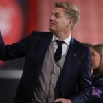 Športový riaditeľ Tottenhamu Johan Lange sa snaží zabezpečiť ciele Roberta De Zerbiho v letnom prestupovom období.