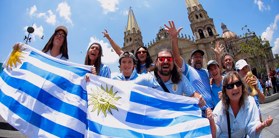Uruguaj vs Španielsko – skupina H MS NAŽIVO: Marcelo Bielsa je pod tlakom, keďže Juhoameričania čelia vyhliadke MUST-WIN proti favoritovi turnaja