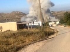 V nelegálnej izraelskej osade po iránskom raketovom útoku stúpa dym | Americko-izraelská vojna proti Iránu V nelegálnej izraelskej osade po iránskom raketovom útoku stúpa dym | Americko-izraelská vojna proti Iránu