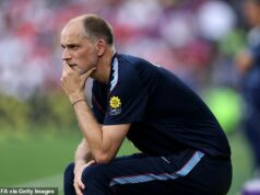 VERDIKT CRAIG HOPE’S ANGLICKO: Jude Bellingham vyžaruje kvalitu, Anthony Gordon sa chopil svojej šance… ale Thomas Tuchel má pred otvorením majstrovstiev sveta viac otázok ako odpovedí Thomas Tuchel má pár bolesti hlavy pri výbere, keď sa chystá na úvodný zápas Anglicka na majstrovstvá sveta