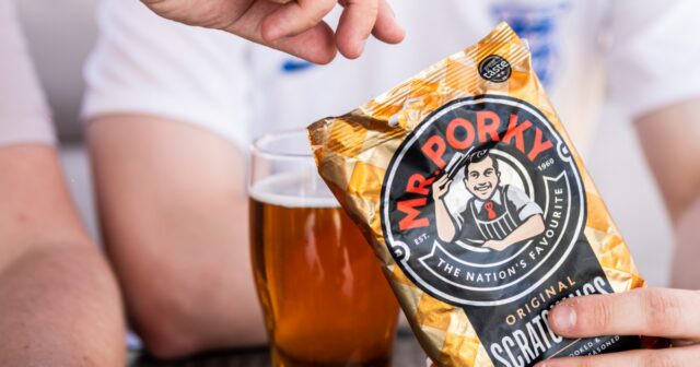 Vyhrajte 50-palcovú inteligentnú televíziu, poukážku Asda v hodnote 50 £ a občerstvenie Mr.Porky's! | Futbal | Šport

