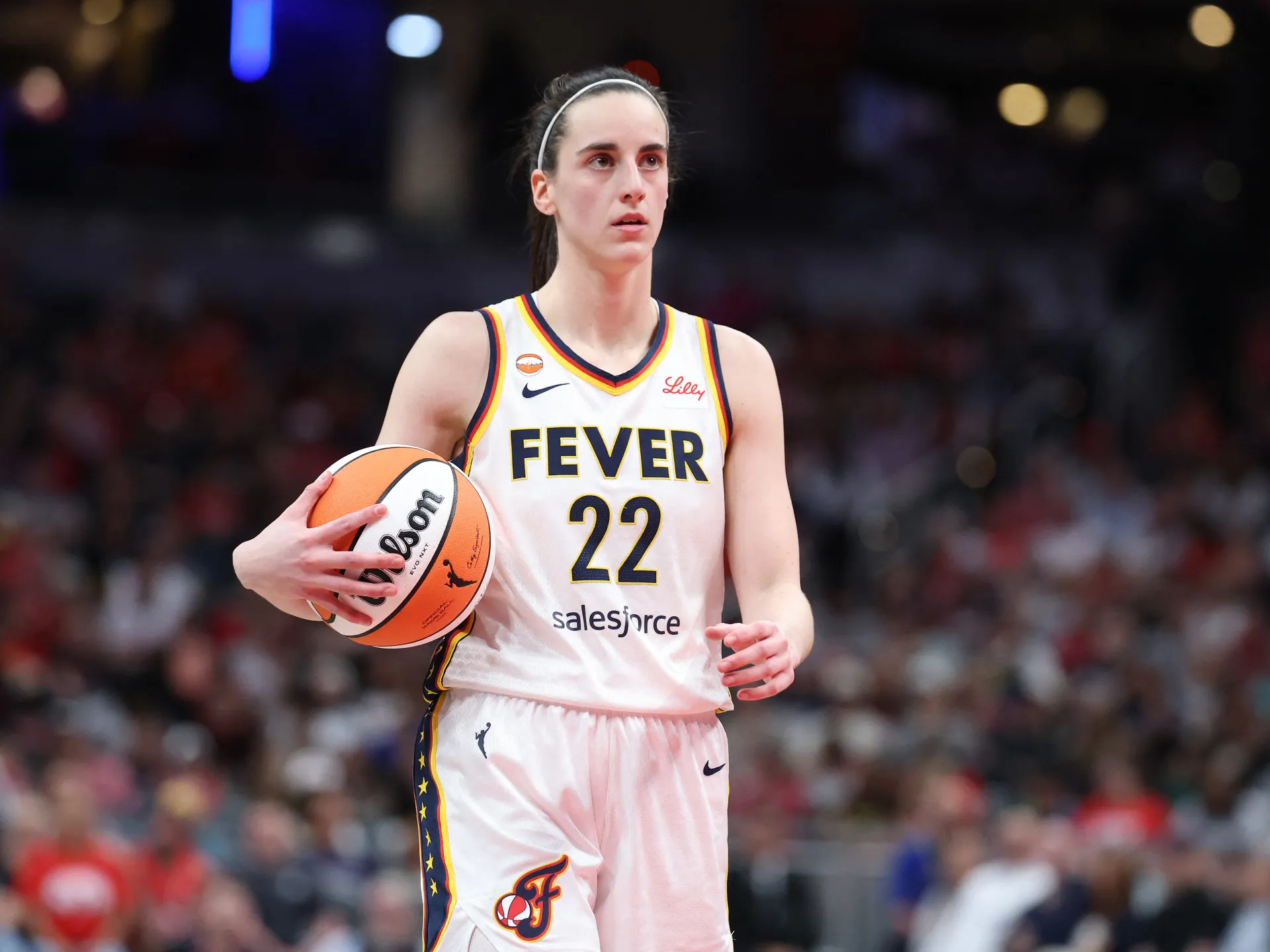 WNBA: Alyssa Thomas suspendovala jeden zápas za päsť do krku Cailtina Clarka | Basketbal