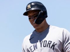 Yankees zaznamenali 13 jázd v jednej zmene proti Athletics v historickom výbuchu Yankees zaznamenali 13 jázd v jednej zmene proti Athletics v historickom výbuchu