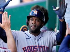 Yordan Alvarez z tímu Astros vyhral homerun a grandslam v historickom zápase proti Royals Yordan Alvarez z tímu Astros vyhral homerun a grandslam v historickom zápase proti Royals
