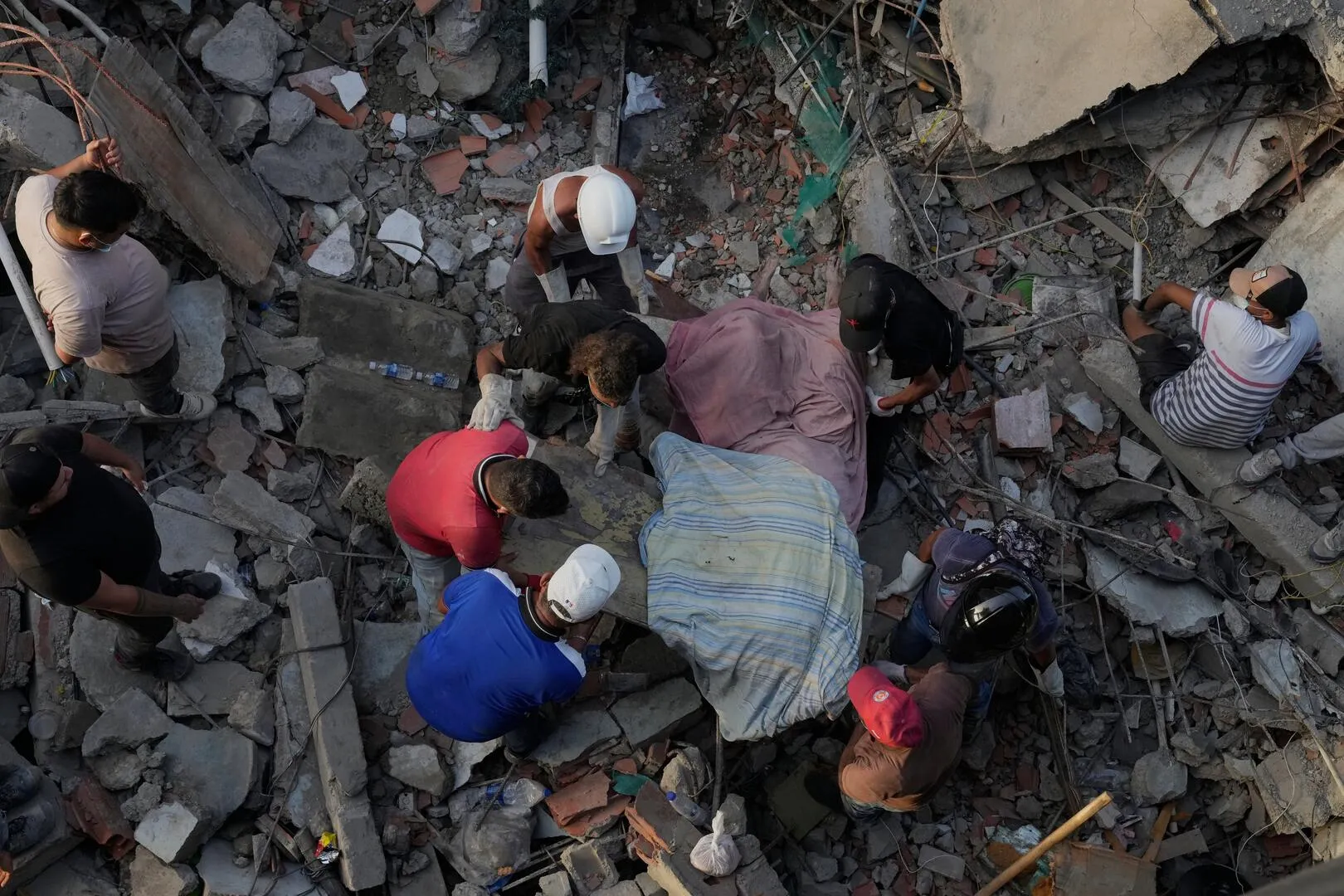 Záchranné úsilie sa mení na zotavenie, keď Venezuelou otriasajú následné otrasy | Správy o humanitárnych krízach