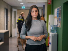 Žena napadnutá holandskou políciou v azylovom centre hovorí s Al-Džazírou | POLÍCIA Žena napadnutá holandskou políciou v azylovom centre hovorí s Al-Džazírou | POLÍCIA