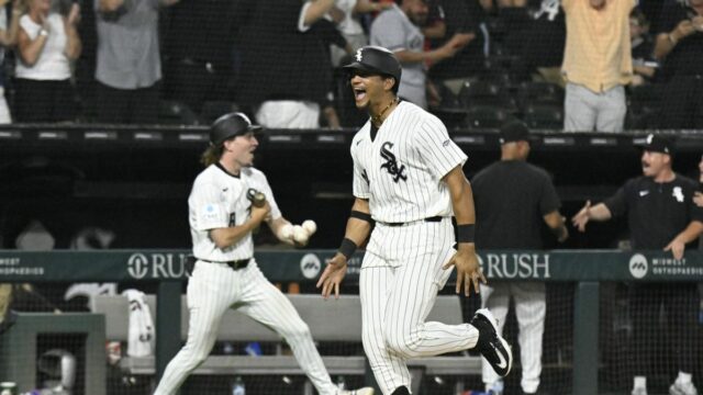 Zhrnutie MLB: Braden Montgomery z White Sox debutuje v HR 9. júna 2026; Chicago, Illinois, USA; Pravý hráč v poli Chicago White Sox Braden Montgomery (24) kričí, keď sa približuje k domácej mete po tom, ako odišiel z dvoch nájazdov počas desiatej zmeny proti Atlanta Braves v Rate Field. Povinný kredit: Matt Marton-Imagn Images