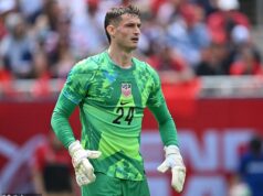 Zoznámte sa s Mattom Freesem: hviezdou svetového pohára USMNT, ktorá pre Harvard odmietol Manchester United… teraz čelí najväčšej skúške svojho života Očakáva sa, že Matt Freese bude brankárskou jednotkou USA na tohtoročných letných domácich majstrovstvách sveta