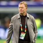 Futbal vo futbale – Majstrovstvá sveta vo futbale 2026 – skupina F – Holandsko vs. Japonsko – Štadión Dallas, Arlington, Texas, USA – 14. júna 2026 Holandský tréner Ronald Koeman kráča na ihrisku pred zápasom REUTERS/Hannah Mckay