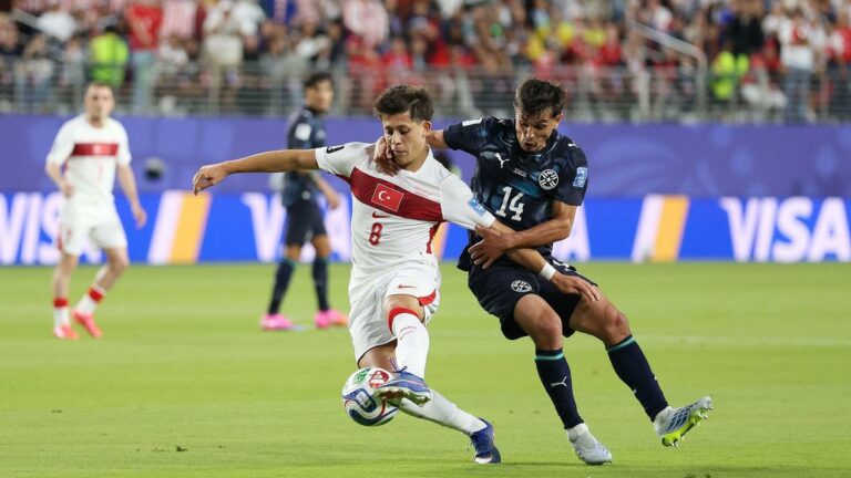 „Cítime sa hanbiť,“ hovorí Arda Guler z Turkiye po vyradení z Majstrovstiev sveta vo futbale 2026
