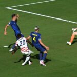 10-členní Američania vyhrali 2:0 nad Bosnou, postupujú do 16. kola