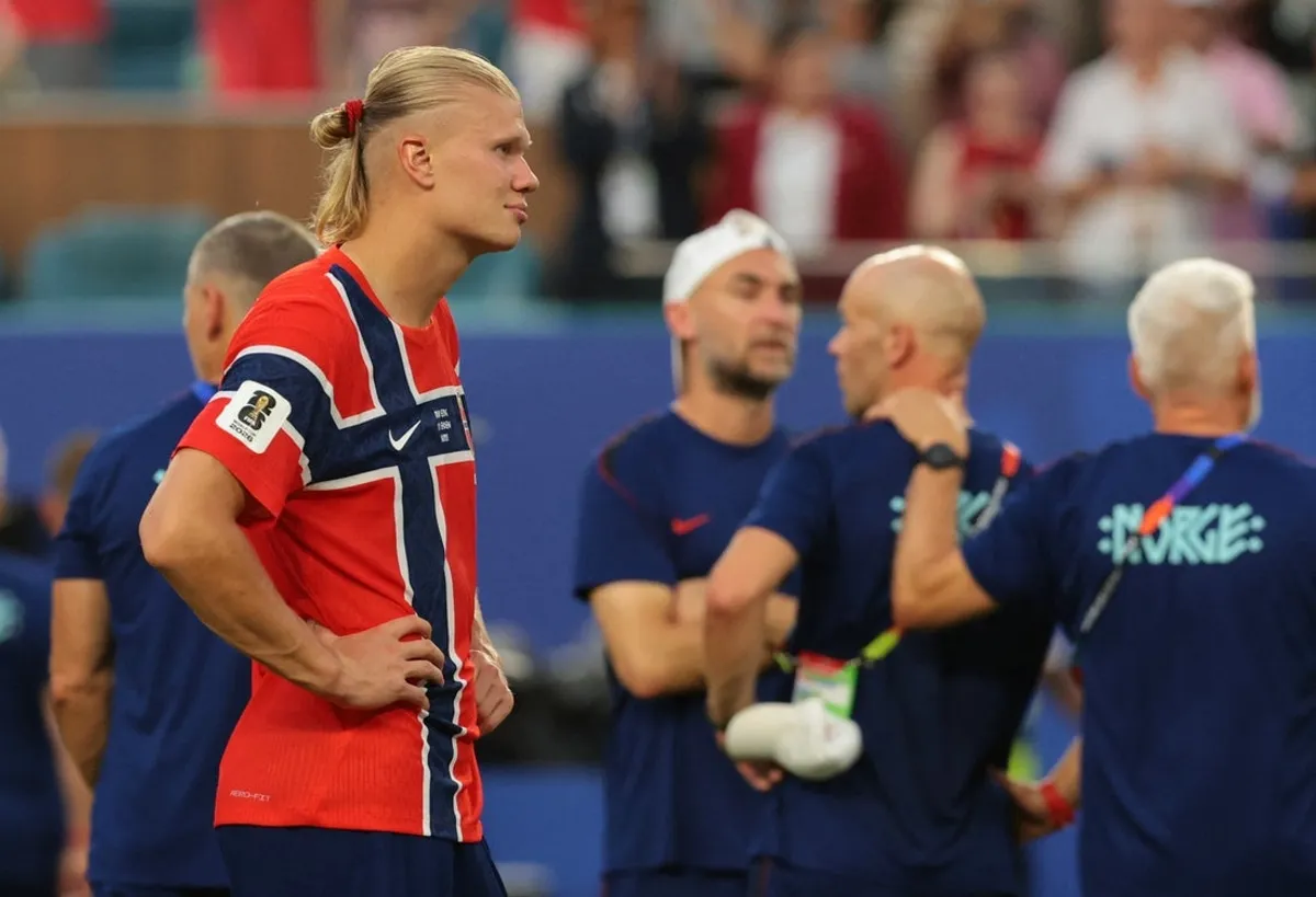 11. júla 2026; Miami Gardens, Florida, USA; Nór Erling Haaland vyzerá po zápase skľúčene, keďže Nórsko vypadlo z majstrovstiev sveta. Povinný kredit: Sam Navarro-Imagn Images