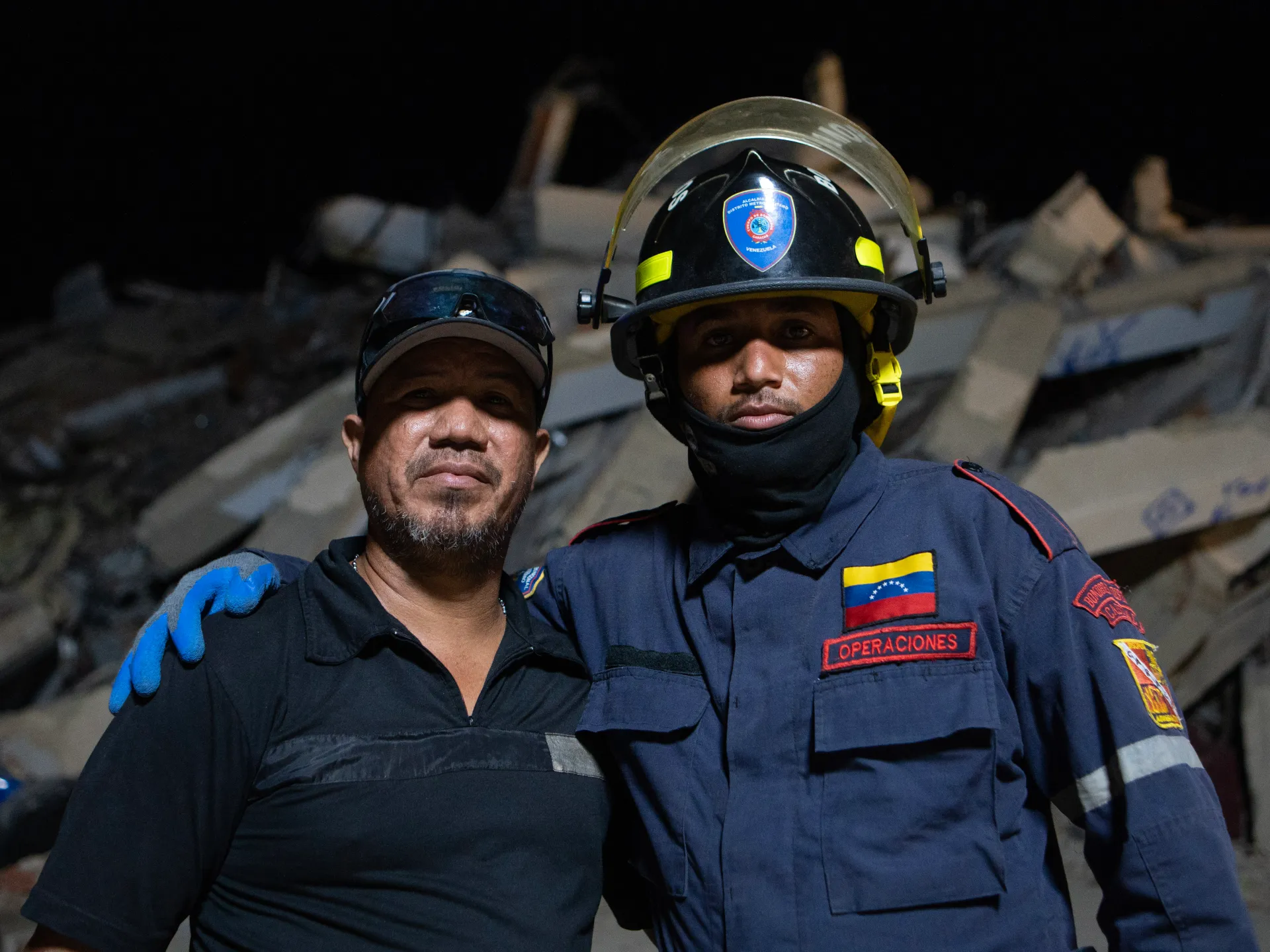 Ako syn zachránil svojho otca z trosiek zemetrasení vo Venezuele | Správy o zemetraseniach