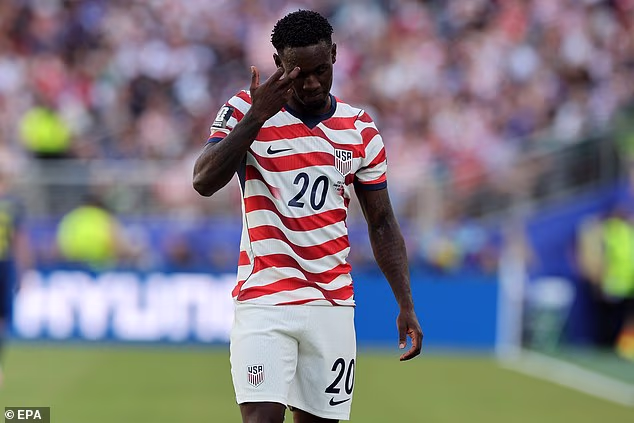 Americká hviezda Folarin Balogun BUDE k dispozícii na zápas majstrovstiev sveta proti Belgicku po tom, ako FIFA šokovane rozhodla o pozastavení zákazu na jeden zápas