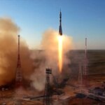 Americkí a ruskí astronauti štartujú na obežnú dráhu pre spoločnú vesmírnu misiu | Vesmírne správy