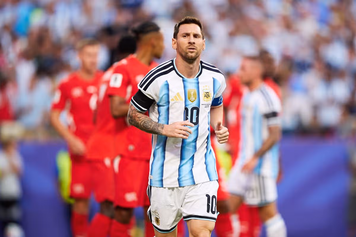 Očakáva sa, že Lionel Messi sa vráti do Argentíny proti Anglicku