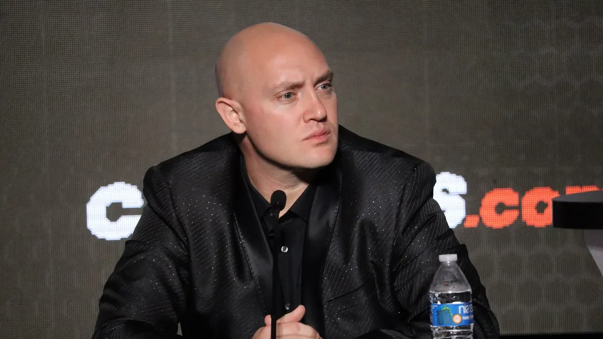 Bare Knuckle Boxing si najíma bývalého výkonného riaditeľa PFL Lorena Macka ako CMO