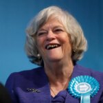 Britská polícia vyšetruje vraždu političky Ann Widdecombe | zločinu