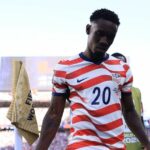 Bývalá hviezda Arsenalu si odsedí v zápase majstrovstiev sveta po oslave LeBrona Jamesa | Futbal | Šport