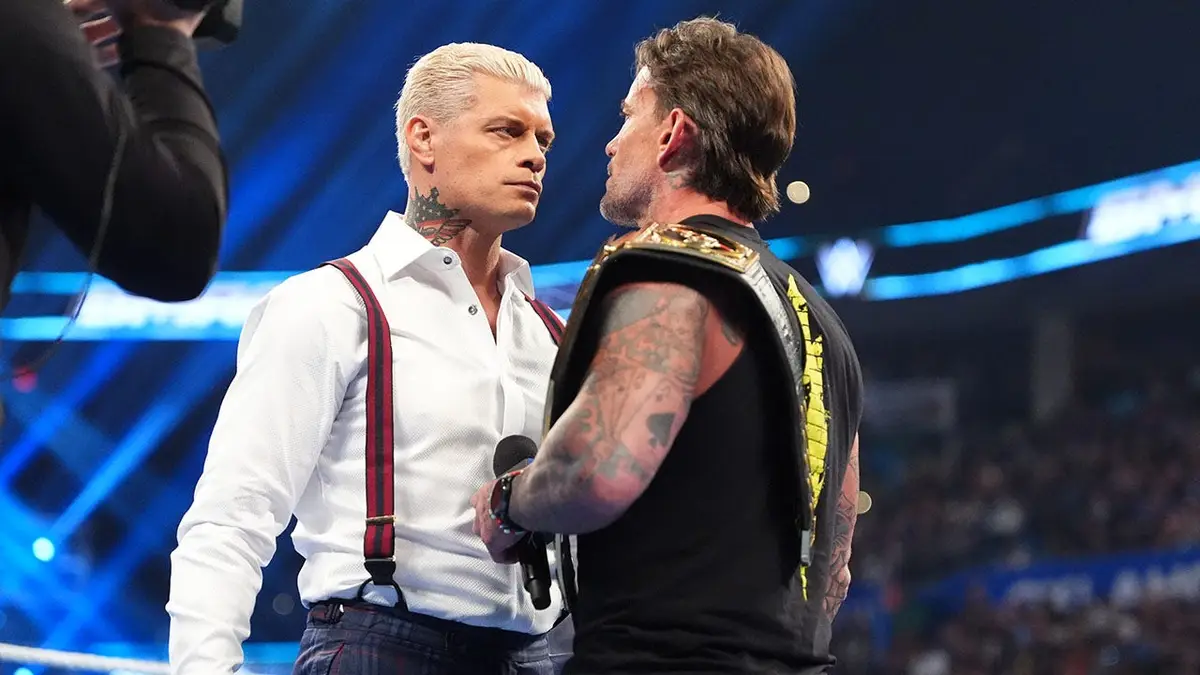 Cody Rhodes a CM Punk sa stretnú v Paycom Center.