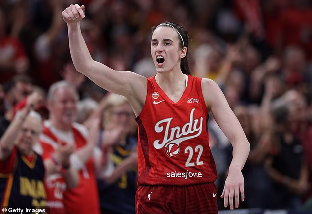 Caitlin Clark sa stala prvou hráčkou WNBA, ktorá nazbierala 40 bodov a 10 asistencií v zápase.