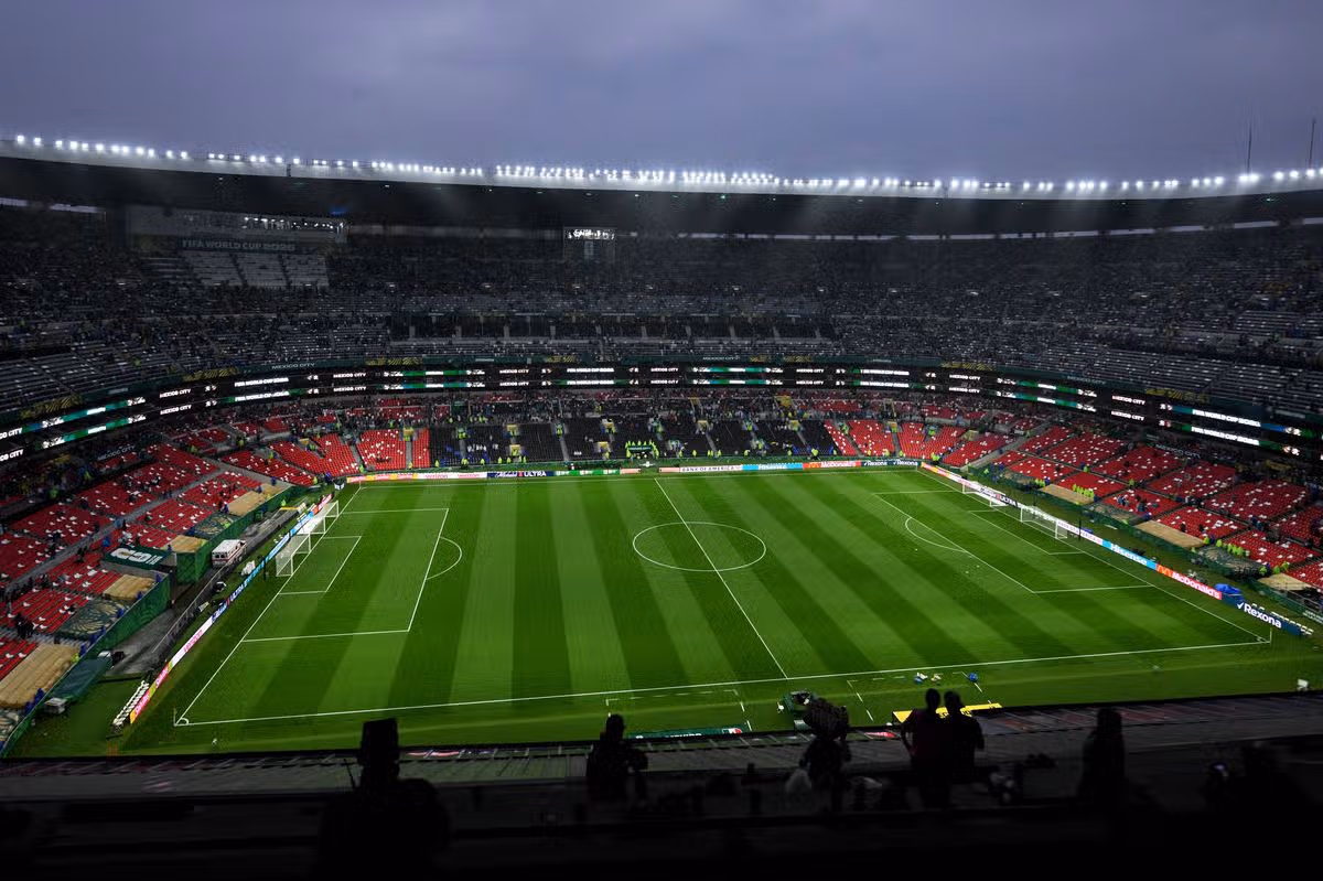 Vnútri štadióna Azteca
