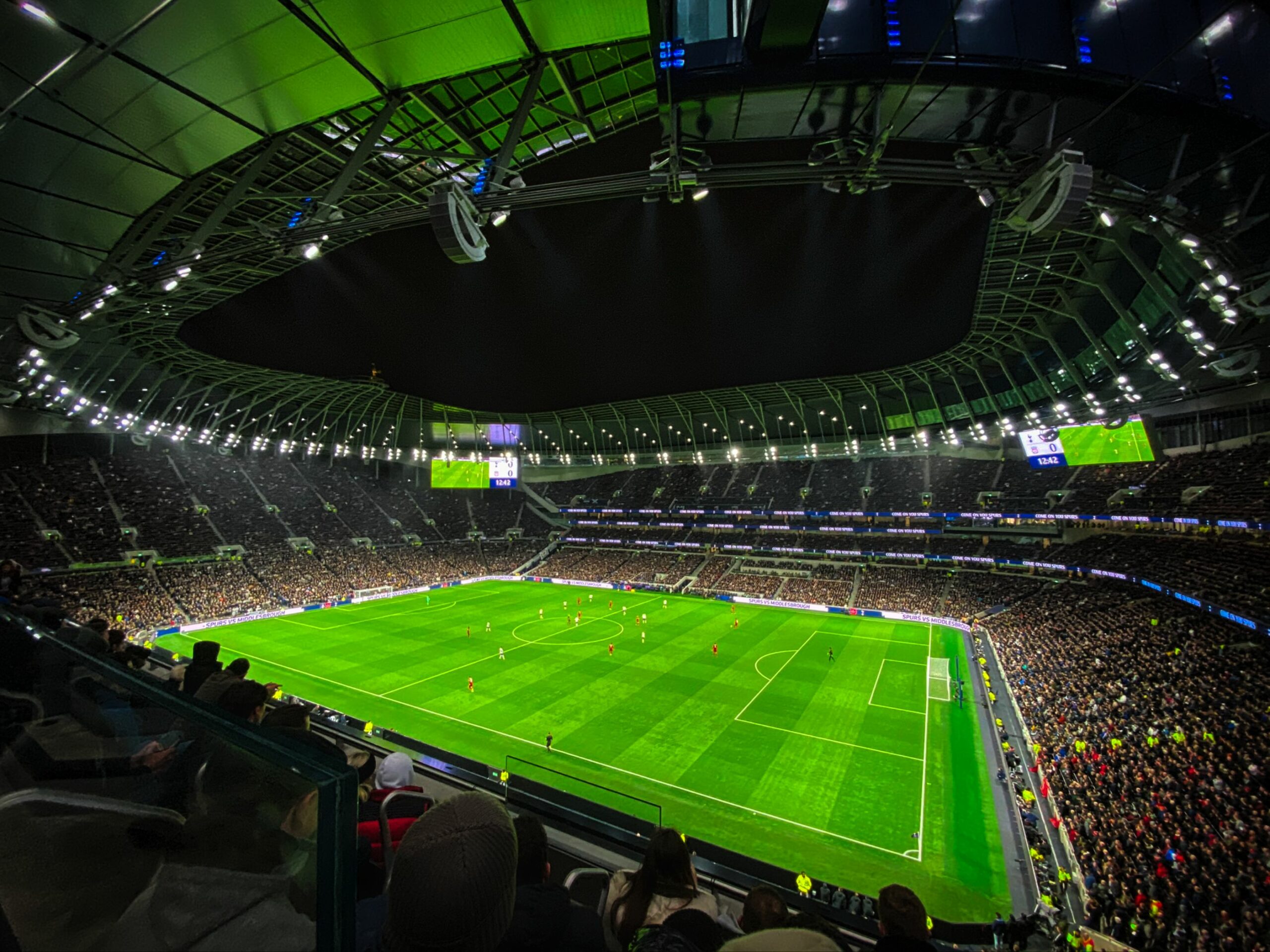 Chelsea je pripravená ponúknuť za Alexa Scotta 60 miliónov libier
