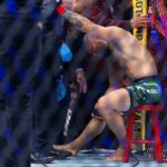 11. júla 2026; Las Vegas, Nevada, USA; Conor McGregor reaguje po tom, čo utrpel zranenie a ukončil zápas s Maxom Hollowayom počas UFC 329 v T-Mobile Arene. Povinný kredit: Mark J. Rebilas-Imagn Images