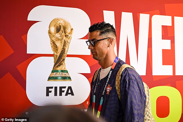 Cristiano Ronaldo by mal po majstrovstvách sveta odísť z medzinárodného futbalu