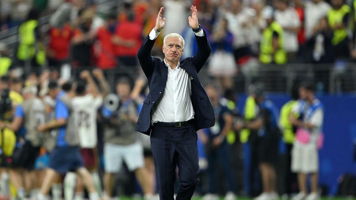 Deschamps končí vo funkcii trénera Francúzska po odchode z MS 2026; Zidane sa rozhodol prebrať