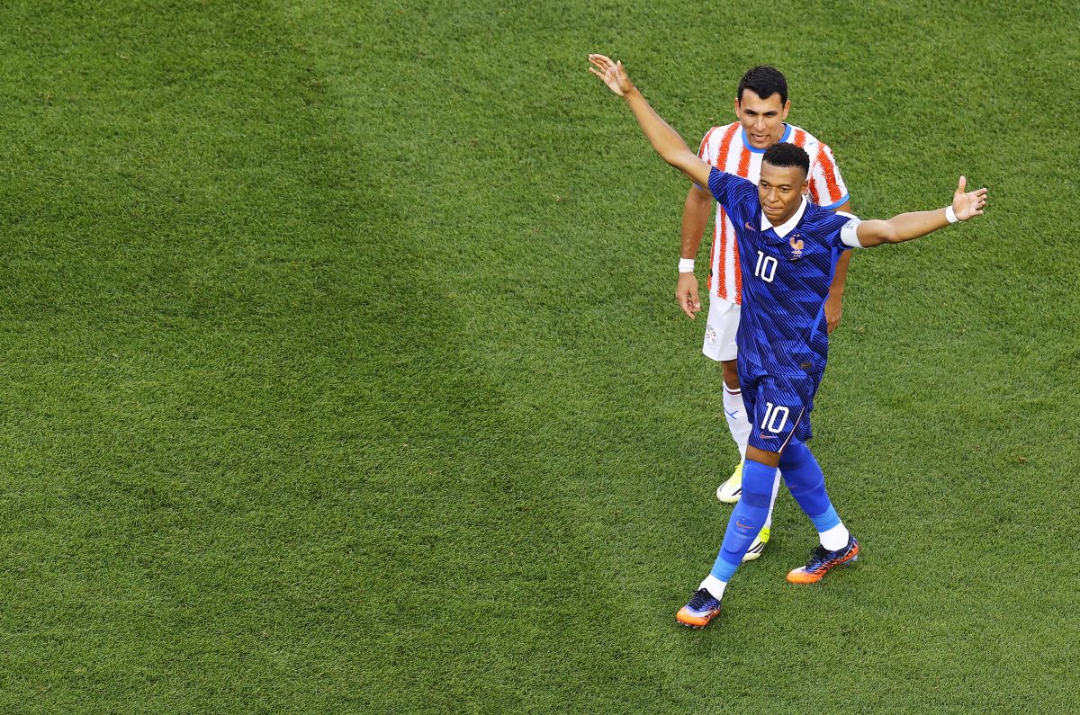 EXKLUZÍVNE | Tony Cascarino o Francúzsku: "Nemyslím si, že existuje nejaká obrana, ktorá by ich zastavila."