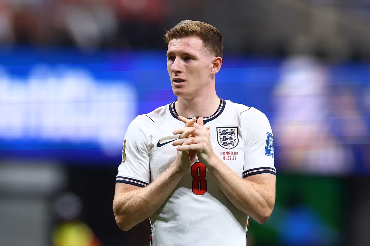 Elliot Anderson počas zápasu 32. kola Svetového pohára FIFA 2026 medzi Anglickom a Kongom, DR.