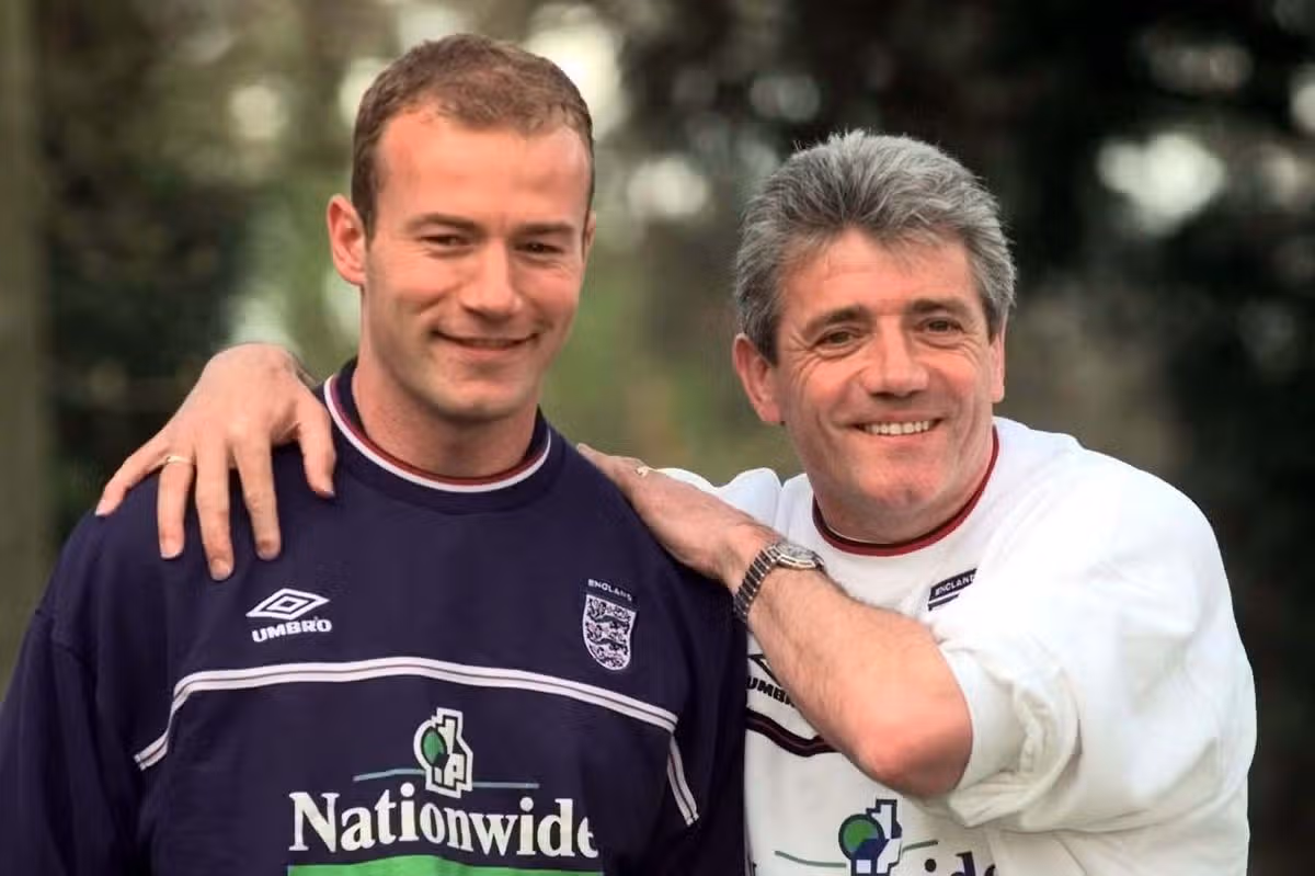 Alan Shearer vzdal hold svojmu „hrdinovi“ Kevinovi Keeganovi po jeho smrti vo veku 75 rokov