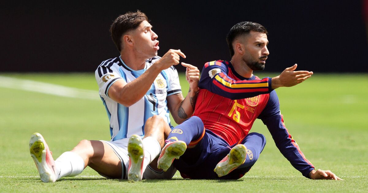 FIFA porušila vlastné pravidlá vo finále majstrovstiev sveta, keďže Španielsko a Argentína potrestali | Futbal | Šport