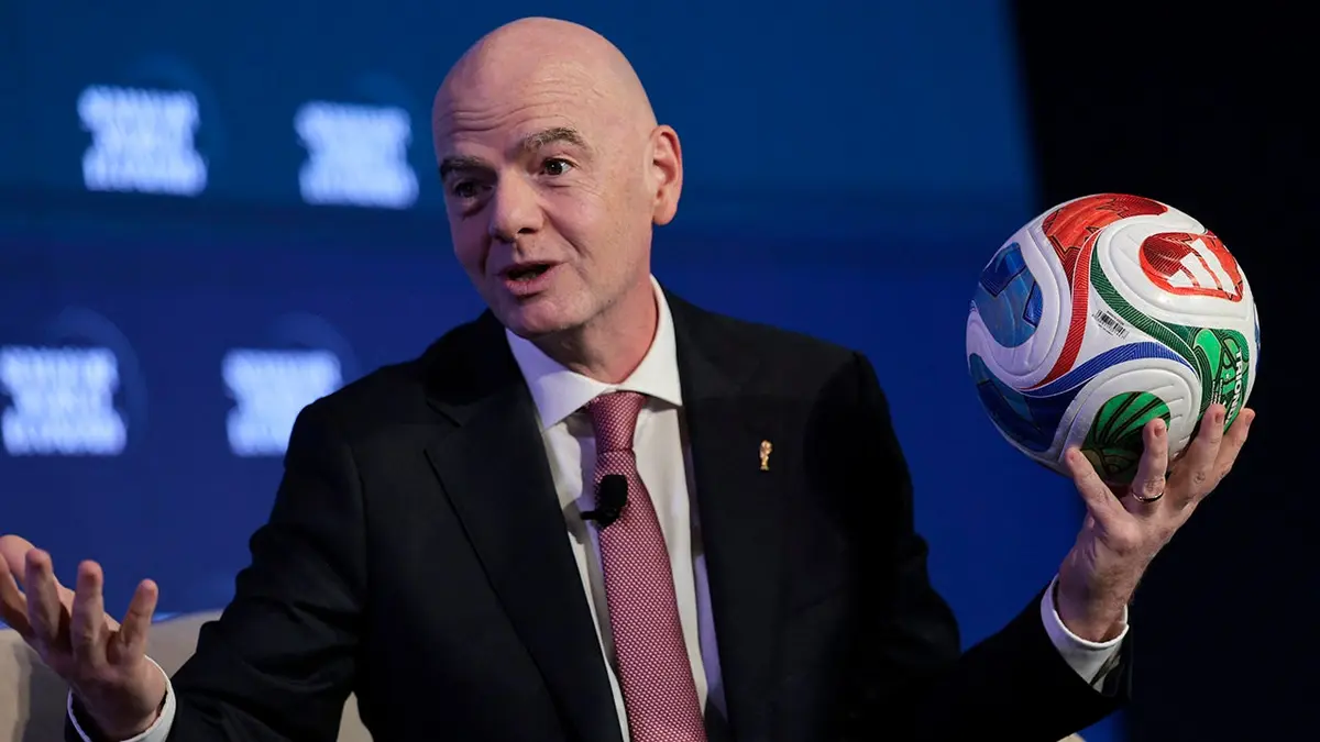 Prezident FIFA Gianni Infantino na konferencii vo Washingtone, DC
