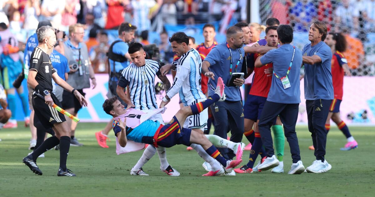 FIFA spustila vyšetrovanie v Argentíne, keď hráči Španielska „udreli“ | Futbal | Šport