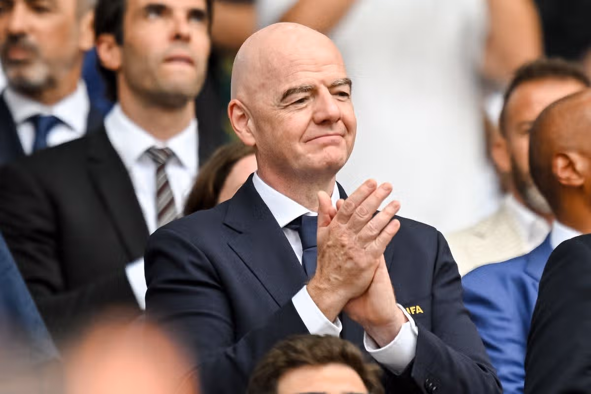 Prezident FIFA Gianni Infantino gestikuluje počas štvrťfinále – zápasu Majstrovstiev sveta vo futbale 2026 medzi Nórskom a Anglickom na štadióne Miami 11. júla 2026 v Miami Gardens, Spojené štáty americké