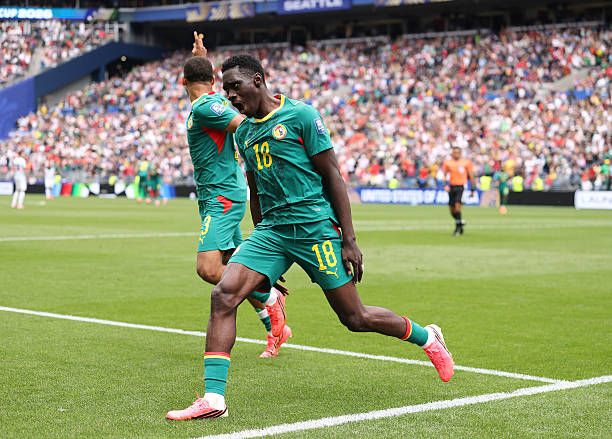 Ismaila Sarr sa raduje z gólu proti Belgicku