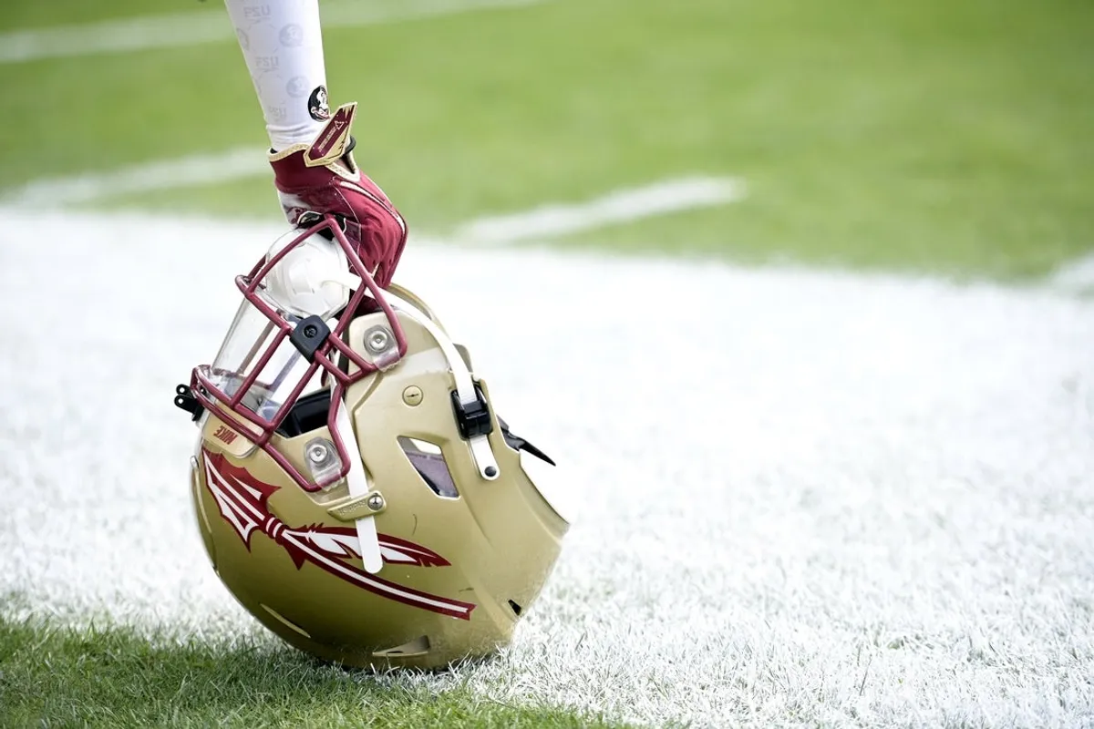 20. apríla 2024; Tallahassee, Florida, USA; Prilba Florida State Seminoles počas Spring Showcase na štadióne Doak S. Campbell. Povinný kredit: Melina Myers-Imagn Images
