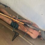 Fotografia týraného palestínskeho zadržiavaného spôsobuje utrpenie dvom matkám z Gazy | Správy o konflikte medzi Izraelom a Palestínou