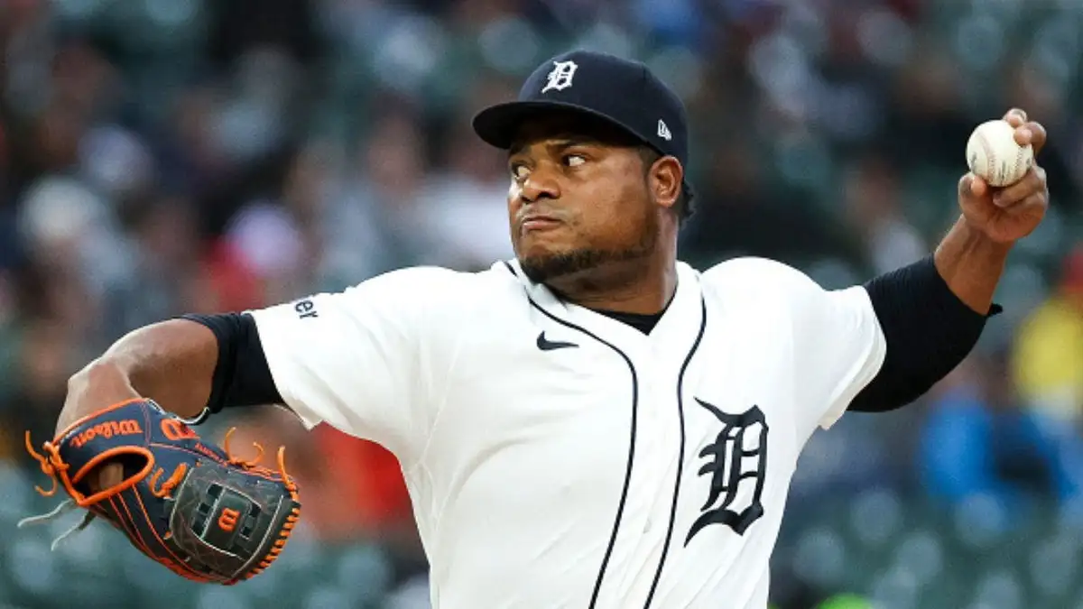 DETROIT, MICHIGAN – 5. MÁJ: Framber Valdez č. 59 z Detroit Tigers nadhodil ihrisko v tretej smene zápasu proti Boston Red Sox v Comerica Parku 5. mája 2026 v Detroite, Michigan. (Foto: Mike Mulholland/Getty Images)