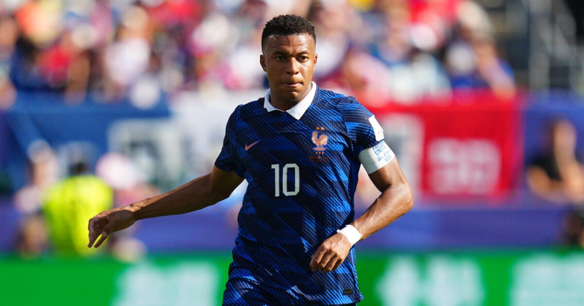 Francúz Kylian Mbappé označil paraguajský senátor za „drzý rasizmus“