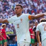 Francúzska hviezda Kylian Mbappe „100 %“ vstupuje do zápasu so Španielskom