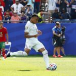 Francúzsko vs Maroko LIVE, štvrťfinále Svetového pohára FIFA – aktualizácie FRA vs MAR; Bounou zachraňuje Mbappeho penaltu