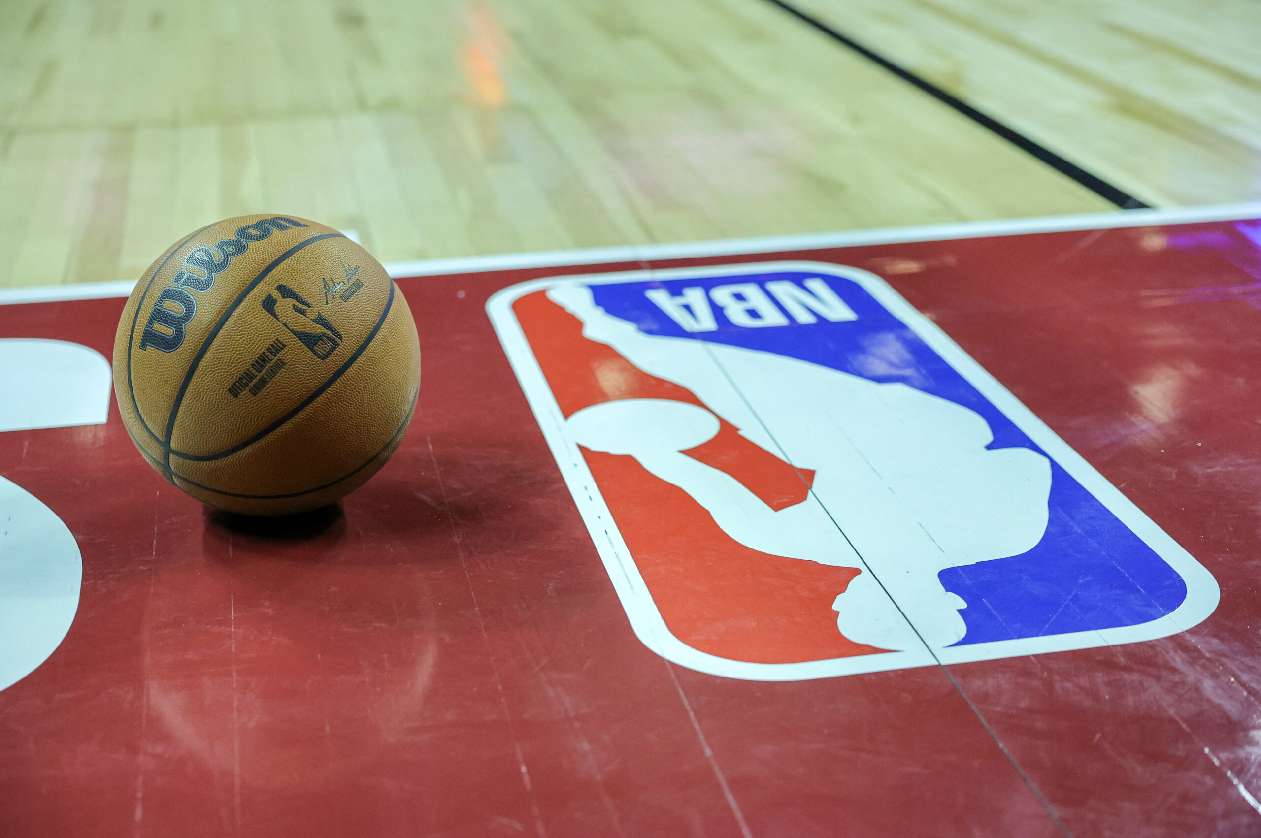 NBA oznámila, že „pravidlo jedného trestného hodu“ sa bude používať na letnej lige v Salt Lake City, Severnej Kalifornii a Las Vegas.