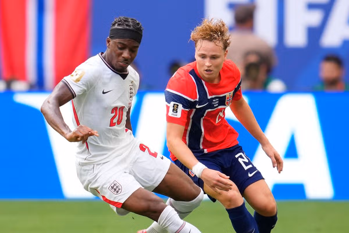 Noni Madueke a Andreas Schjelderup