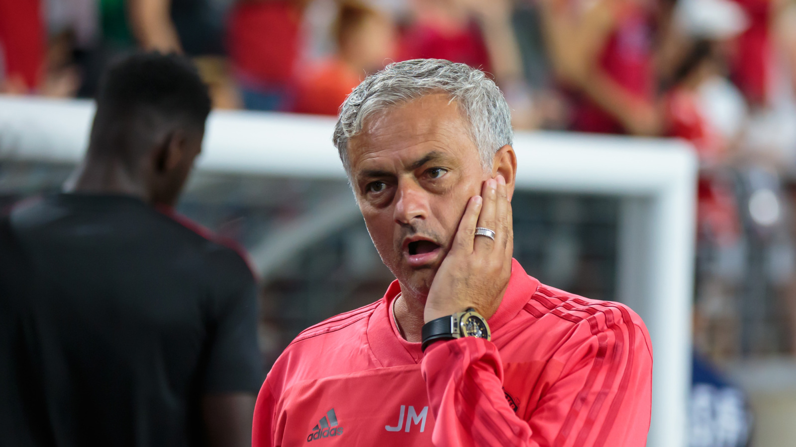 Jose Mourinho oficiálne podpísal holandského reprezentanta, ktorý bol predtým spojený s Manchestrom United za Real Madrid