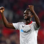 Lille a Sevilla FC rokujú o prestupe Tanguya Nianzoua
