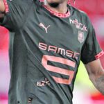 Liverpool dokončil podpis obrancu Rennes Jeremyho Jacqueta