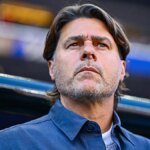 Mauricio Pochettino vyzerá na ihrisku